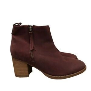 Blondo Waterproof Nova Burgundy Red Heeled Booties 7.5